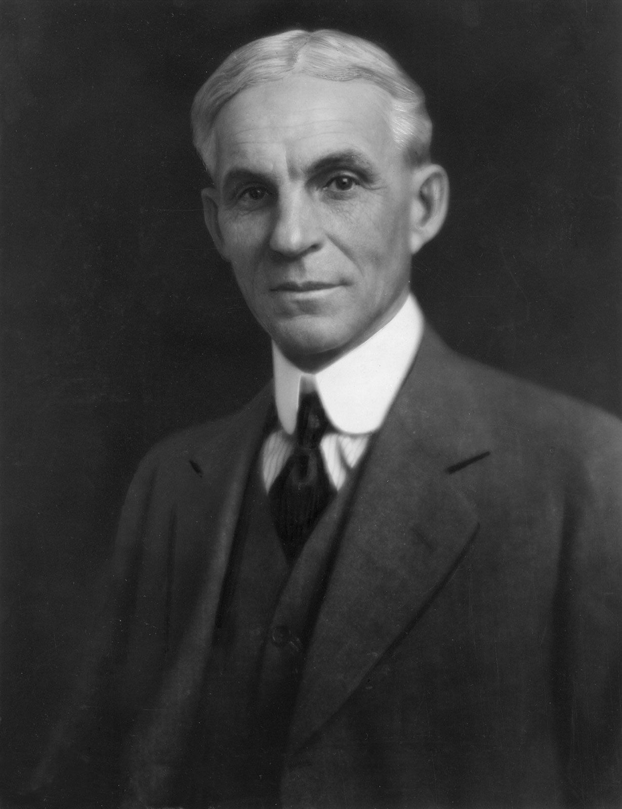 Henry Ford Biography Education Inventions Facts