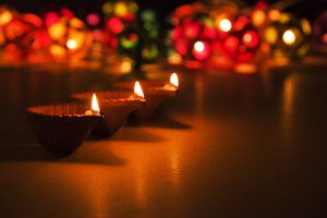 Vastu tips to light Diwali diyas shutterstock 319871618 300x200 compressed 1