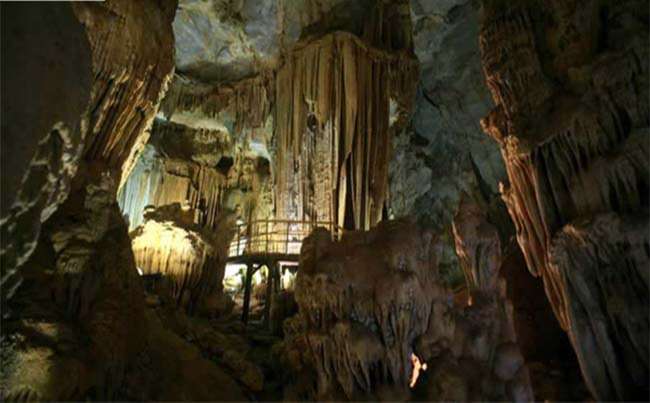 Địa điểm du lịch động Linh Sơn được xếp hạng di tích lịch sử cấp quốc gia năm 1999