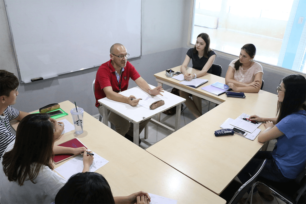 Vì sao nên học tiếng Anh với giáo viên Philippines?