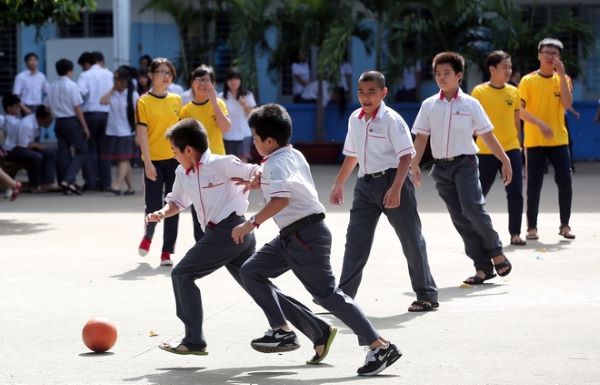 Học lớp 12 bao nhiêu tuổi