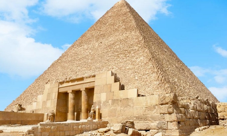 Đại kim tự tháp Giza hùng vĩ và vô cùng bí ẩn